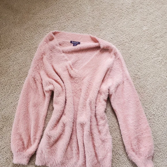 Women's sweater - Picture 2 of 3